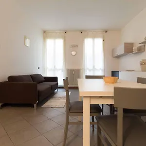 Apartment Galleria Roma - Affitti Brevi Italia, Lecco