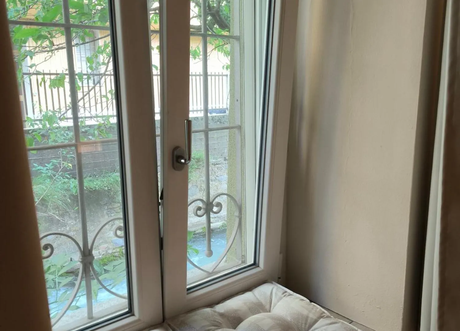 Apartment Le Case Di Nonna Piera Lecco Italy